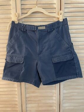 Columbia Men's Navy Cargo Shorts with Mesh Pocket Panels Size Small 6” Inseam